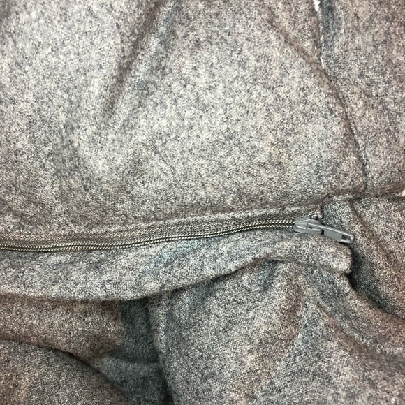 Grey gap vest - Picture 5 of 7